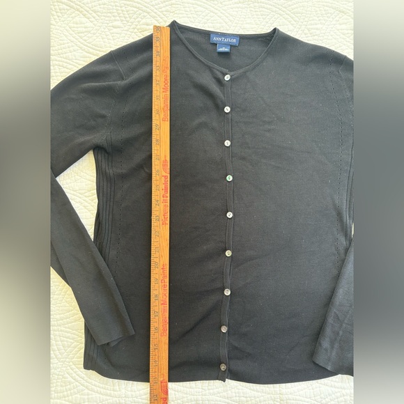 Vintage Silk Cardigan Ann Taylor Mini Eyelet detailing  Black Medium - Picture 4 of 7